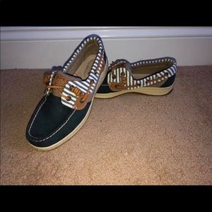 Sperry boat shoes